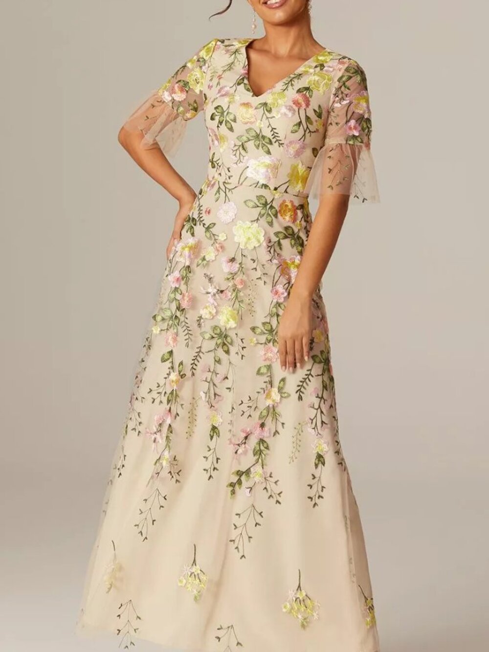 New AW Bridal Carole Embroidered Floral Dress Size 6